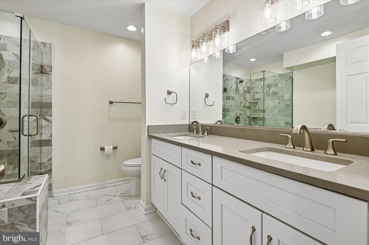 5097 Columbia Road, Unit 16 18 Columbia, MD 21044 - Photo 25 of 65 Primary Bath w/ dual sinks