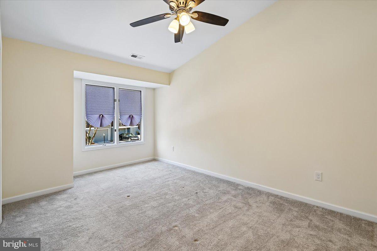 5097 Columbia Road, Unit 16 18 Columbia, MD 21044 - Photo 31 of 65 Bedroom 3 view 2