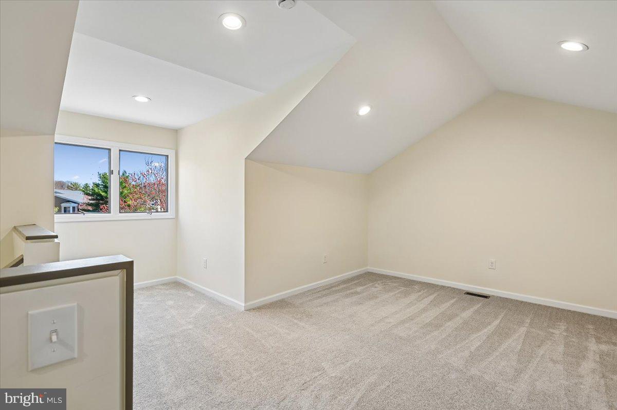 5097 Columbia Road, Unit 16 18 Columbia, MD 21044 - Photo 33 of 65 Upper Level Bedroom or office