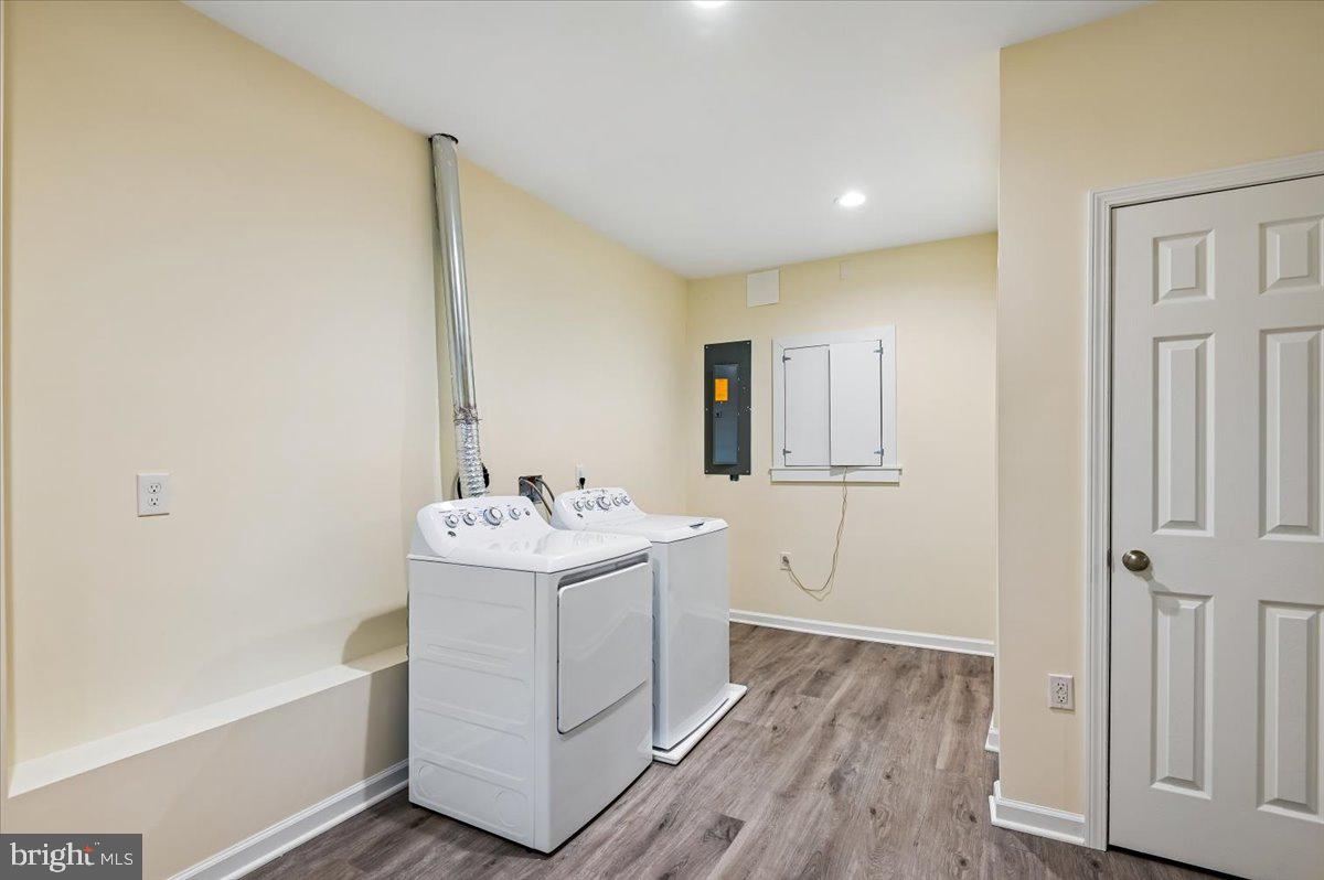 5097 Columbia Road, Unit 16 18 Columbia, MD 21044 - Photo 42 of 65 Large Laundry Room