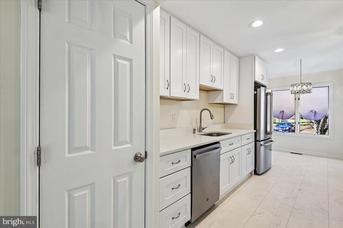 5097 Columbia Road, Unit 16 18 Columbia, MD 21044 - Photo 9 of 65 Pantry