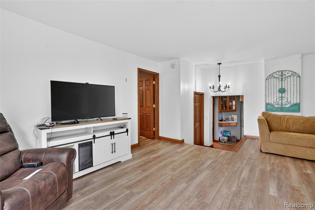 6235 Flushing Road Flushing, MI 48433 - Photo 6 of 58