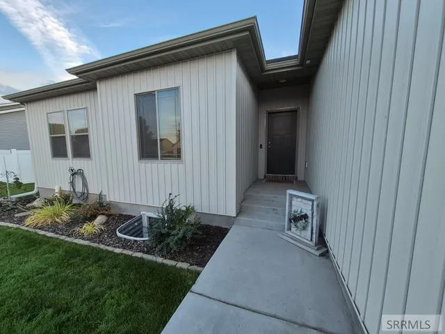 $449,900 | 1573 Petersburg Drive, Chubbuck, ID 83202