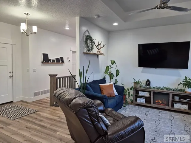 $449,900 | 1573 Petersburg Drive, Chubbuck, ID 83202