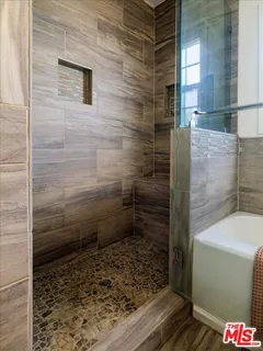 $1,149,000 | 2207 Alsace Avenue, Los Angeles, CA 90016