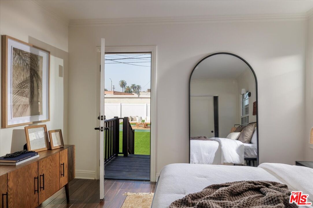 2207 Alsace Avenue Los Angeles, CA 90016 - Photo 30 of 36