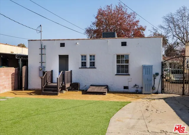 $1,149,000 | 2207 Alsace Avenue, Los Angeles, CA 90016