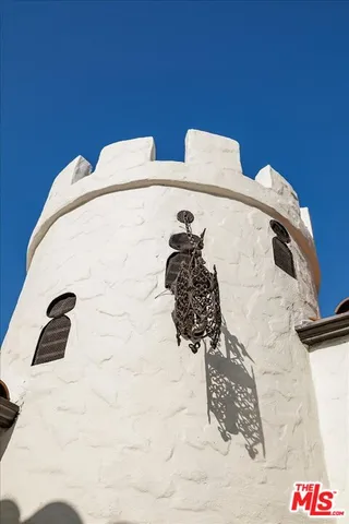 $1,149,000 | 2207 Alsace Avenue, Los Angeles, CA 90016