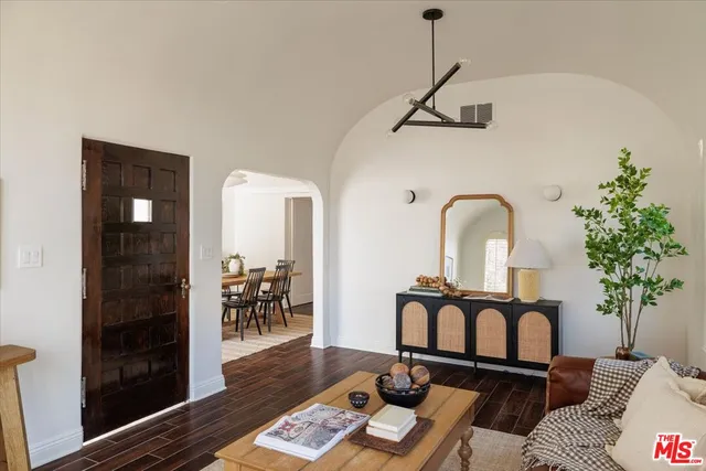 $1,149,000 | 2207 Alsace Avenue, Los Angeles, CA 90016