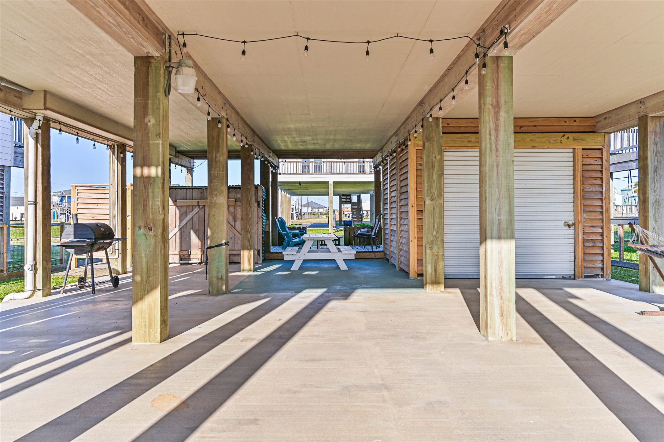 414 Thunder Road Surfside Beach, TX 77541 - Photo 6 of 48