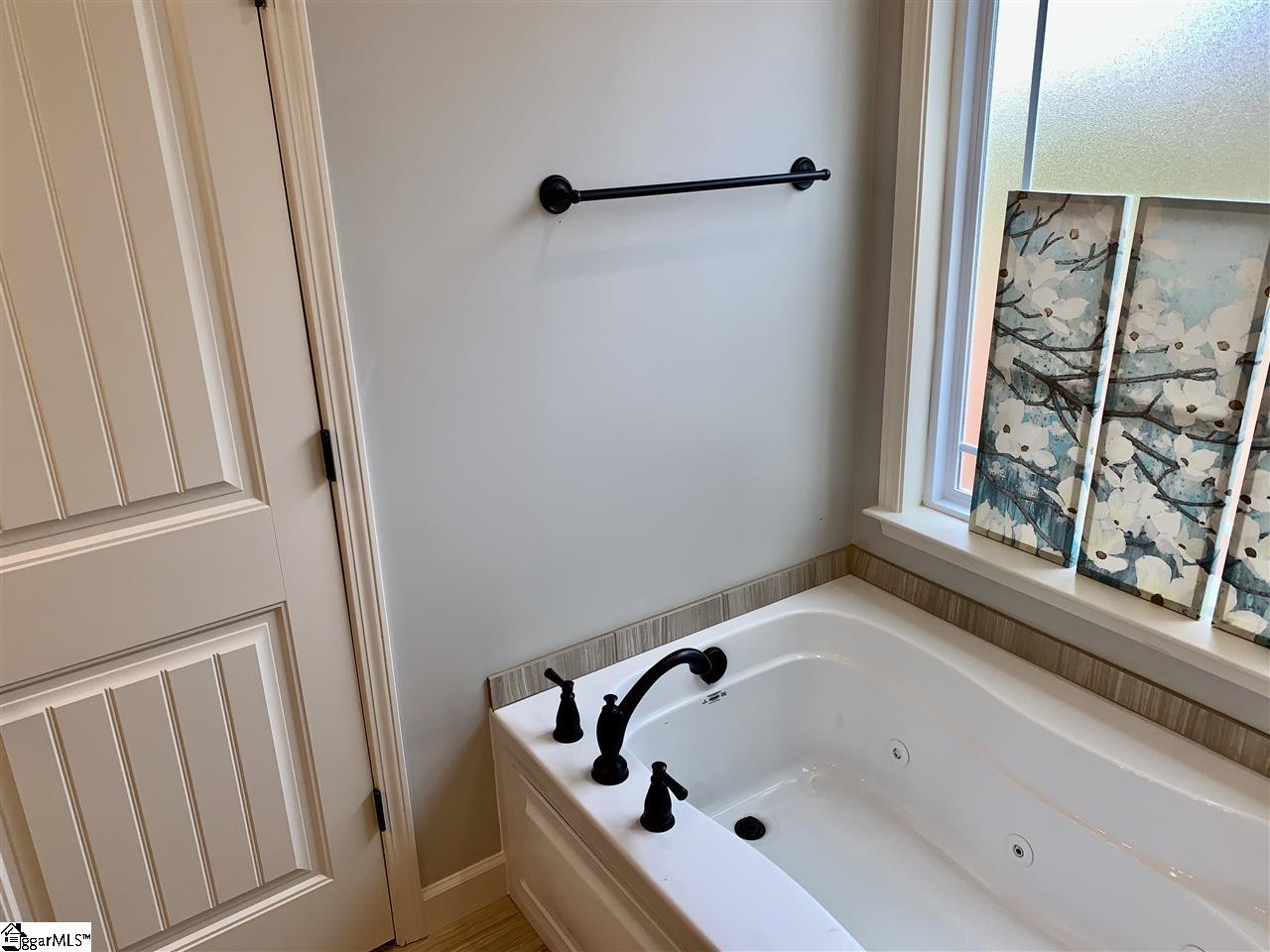 1390 Satterfield Road Greer, SC 29651 - Photo 17 of 20 Gallery Image 17