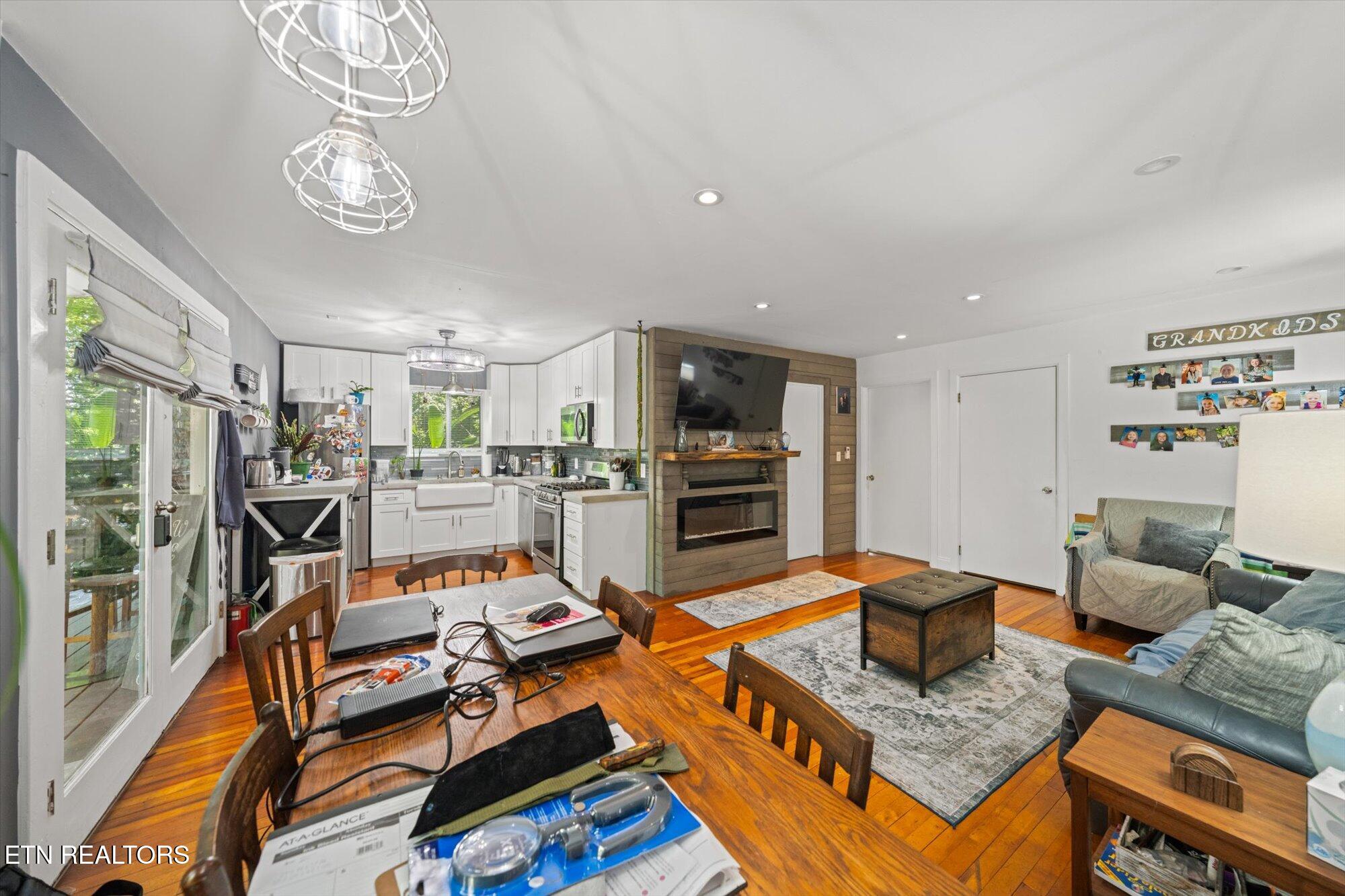 7801 Rollen Road Knoxville, TN 37920 - Photo 3 of 36 02-7801-Rollen-Rd-Knoxville-TN-2