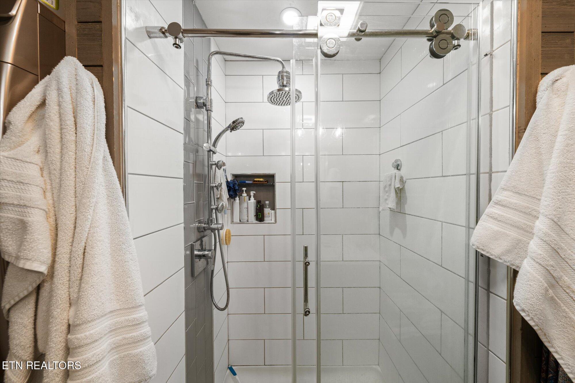 7801 Rollen Road Knoxville, TN 37920 - Photo 9 of 36 08-7801-Rollen-Rd-Knoxville-TN-8