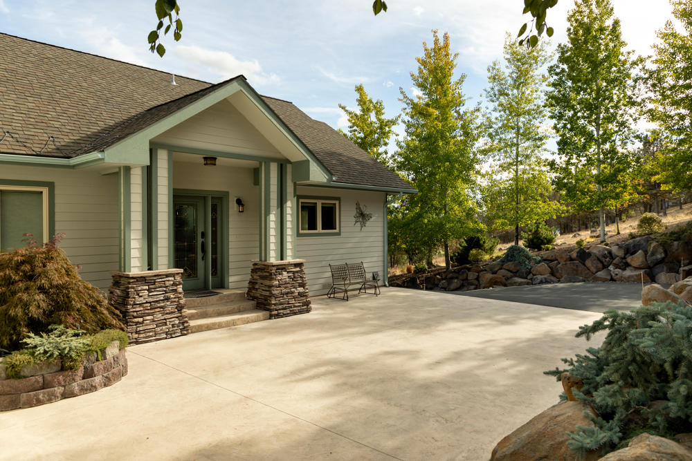 4426 Murrelet Road Klamath Falls, OR 97601 - Photo 53 of 54 4426Murrelet front