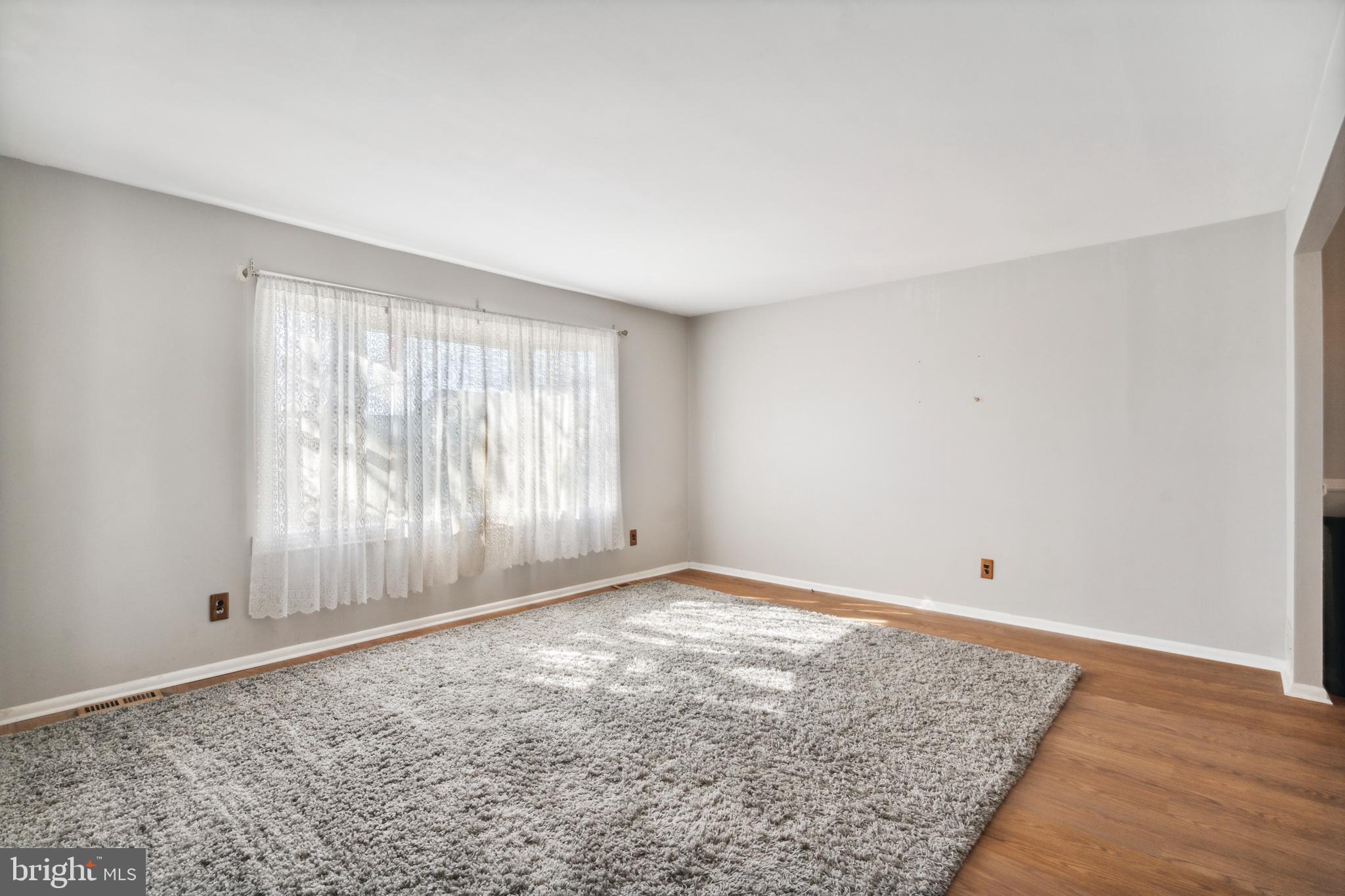 3042 Sheppard Road Bensalem, PA 19020 - Photo 2 of 12 Living Room