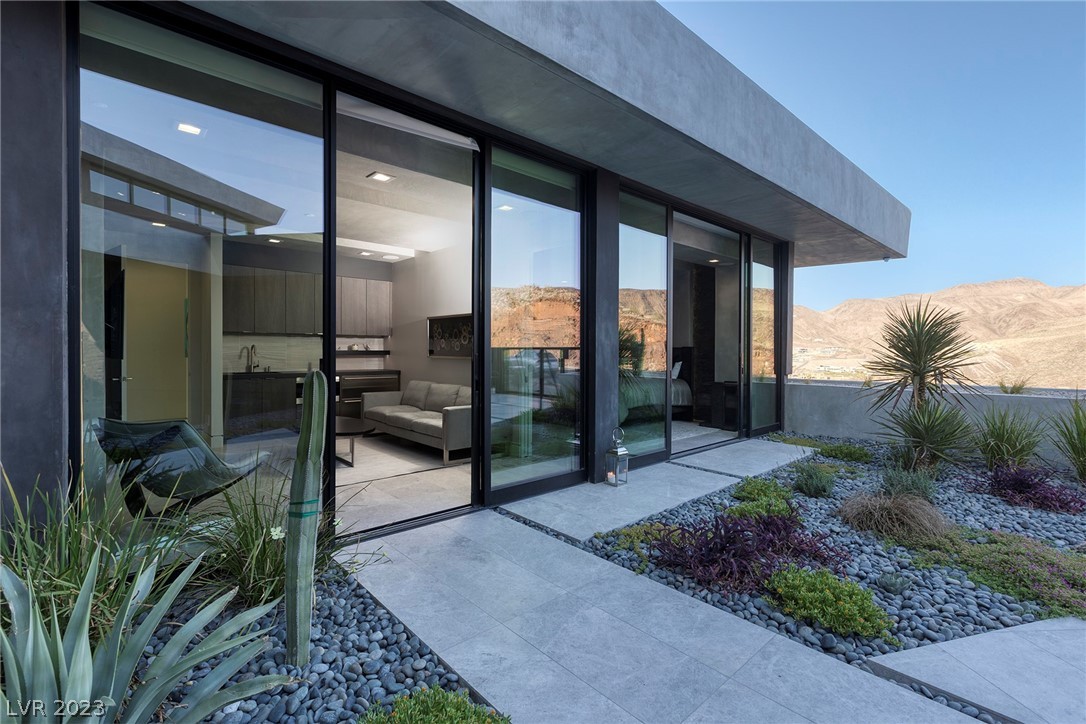 681 Dragon Peak Drive Henderson, NV 89012 - Photo 36 of 50