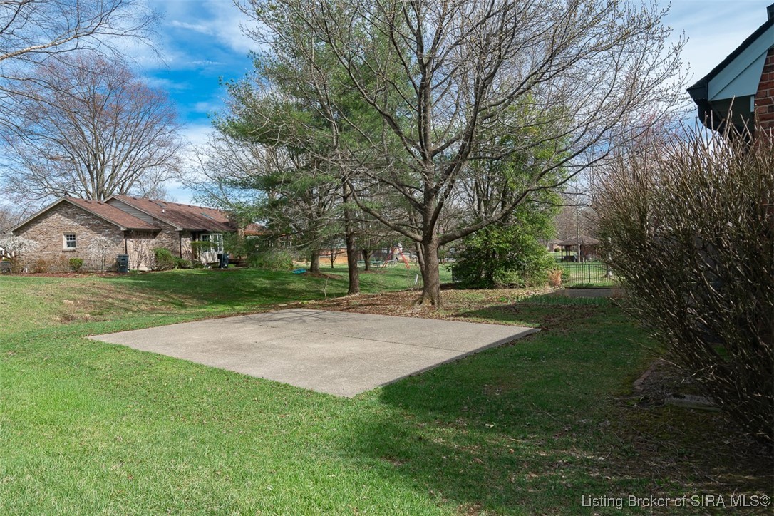 1120 Eastridge Drive New Albany, IN 47150 - Photo 15 of 82
