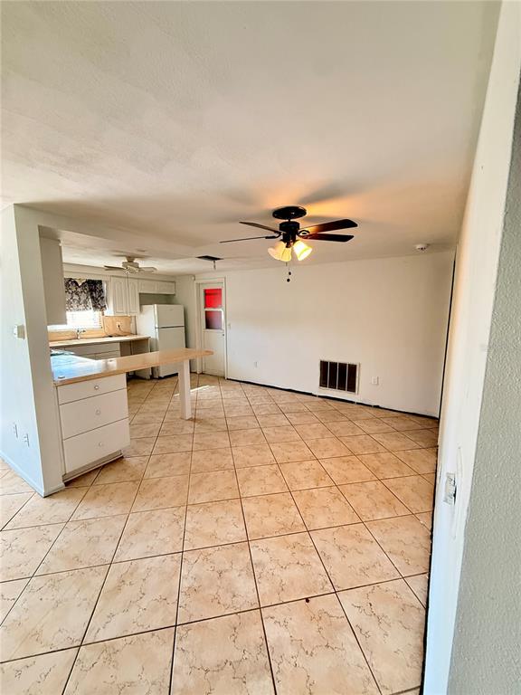 11200 Tamarix Avenue Port Richey, FL 34668 - Photo 4 of 28