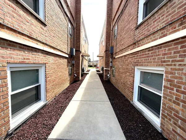 $800,000 | 4342 Warren Avenue, Hillside, IL 60162