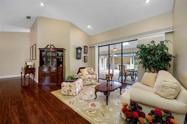 $830,000 | 17909 Clear Lake Drive, Lutz, FL 33548