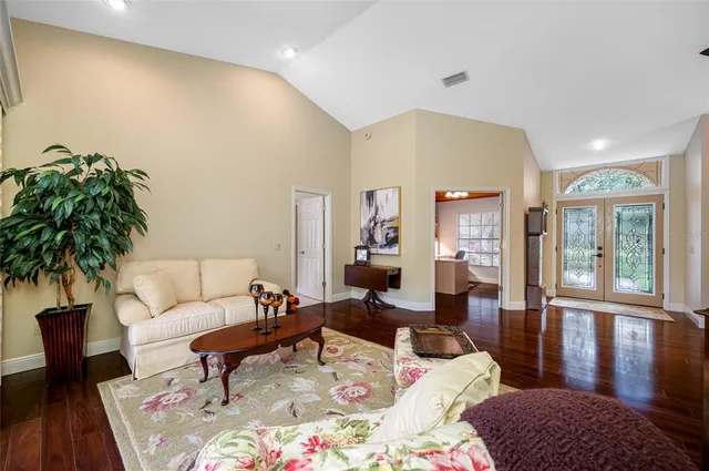 $830,000 | 17909 Clear Lake Drive, Lutz, FL 33548