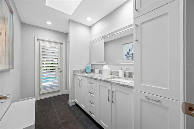 $830,000 | 17909 Clear Lake Drive, Lutz, FL 33548