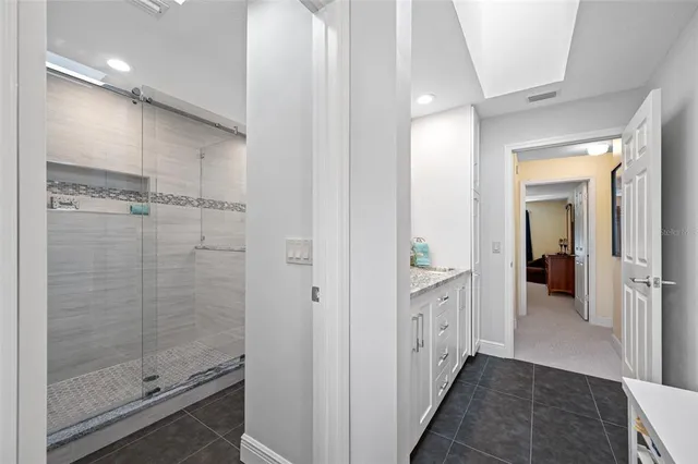 $830,000 | 17909 Clear Lake Drive, Lutz, FL 33548