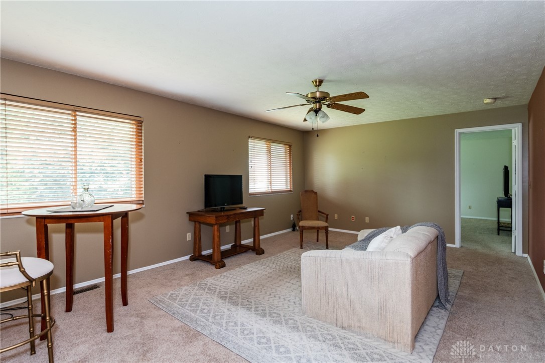 5417 Red Coach Road Dayton, OH 45429 - Photo 20 of 54