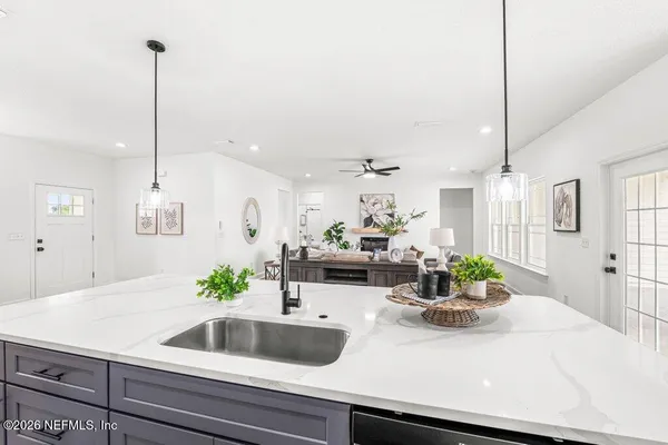 $439,900 | 433 Southeast 34th Street, Keystone Heights, FL 32656