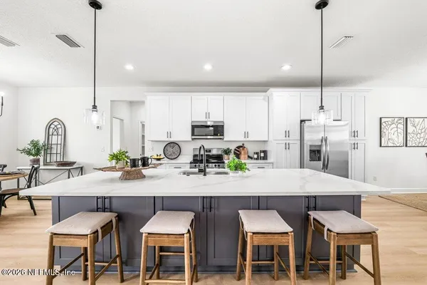 $450,000 | 433 Southeast 34th Street, Keystone Heights, FL 32656