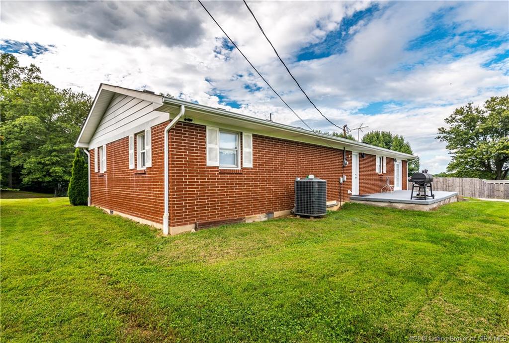8060 South Voyles Road Pekin, IN 47165 - Photo 26 of 33 Gallery Image 26