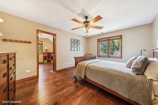 $975,000 | 9032 Wolf Road, Willow Springs, IL 60527