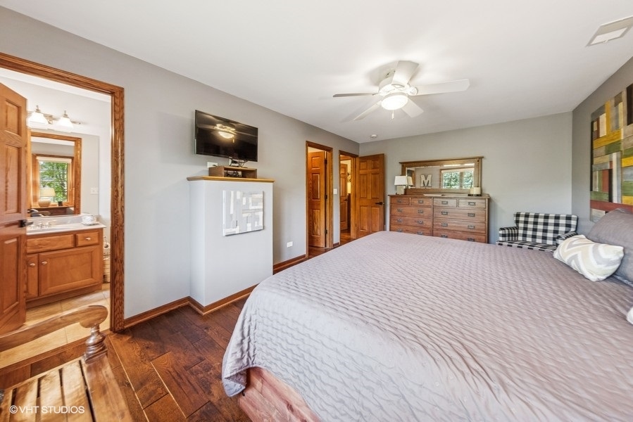 9032 Wolf Road Willow Springs, IL 60527 - Photo 19 of 42 Gallery Image 19