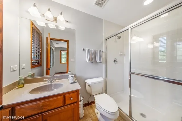 $975,000 | 9032 Wolf Road, Willow Springs, IL 60527