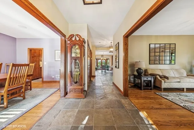 $975,000 | 9032 Wolf Road, Willow Springs, IL 60527