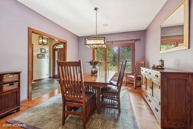 $975,000 | 9032 Wolf Road, Willow Springs, IL 60527