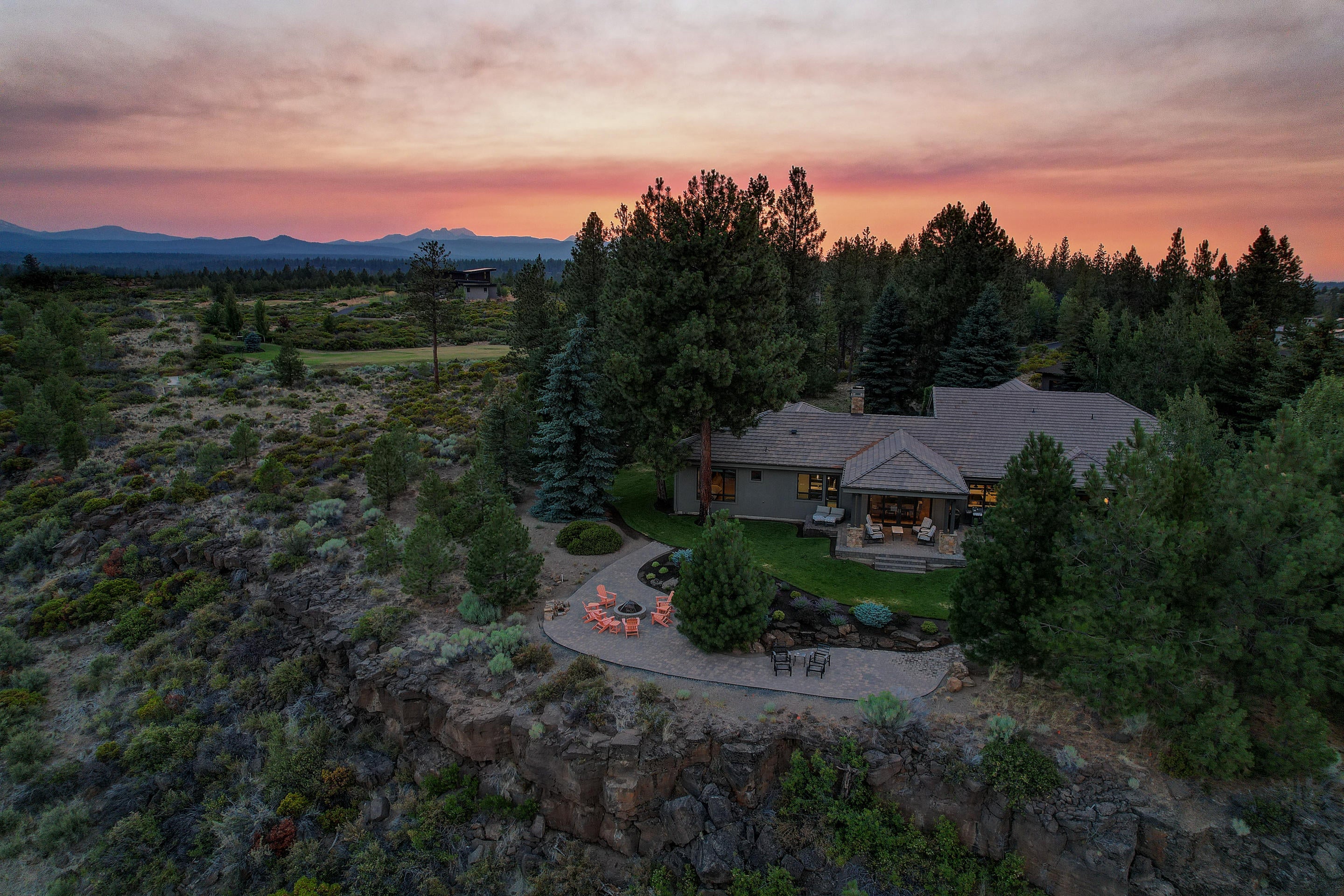 61000 Bachelor View Road Bend, OR 97702 - Photo 1 of 62 61000 Bachelor View Road TWILIGHTS MLS-3