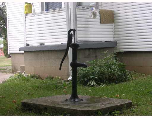 2215 East Home Road Springfield, OH 45503 - Photo 6 of 7 Gallery Image 6