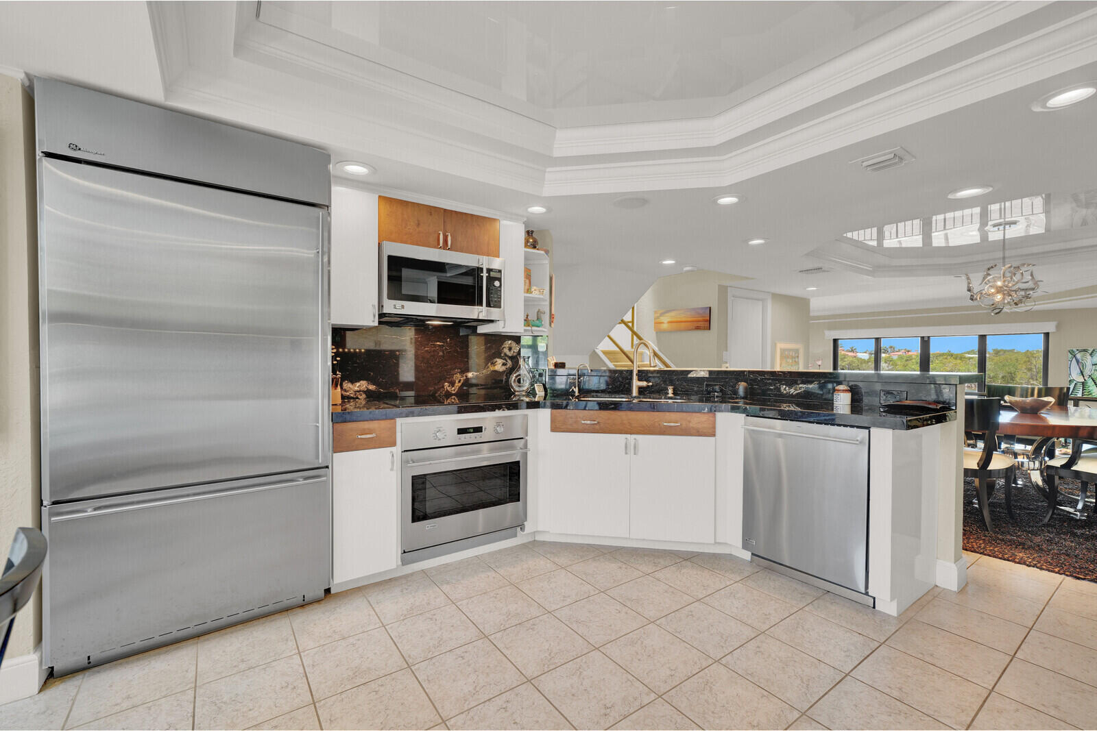 4501 North Ocean Boulevard, Unit TH04 Boca Raton, FL 33431 - Photo 54 of 86 OPEN GOURMET QUARTZITE KITCHEN