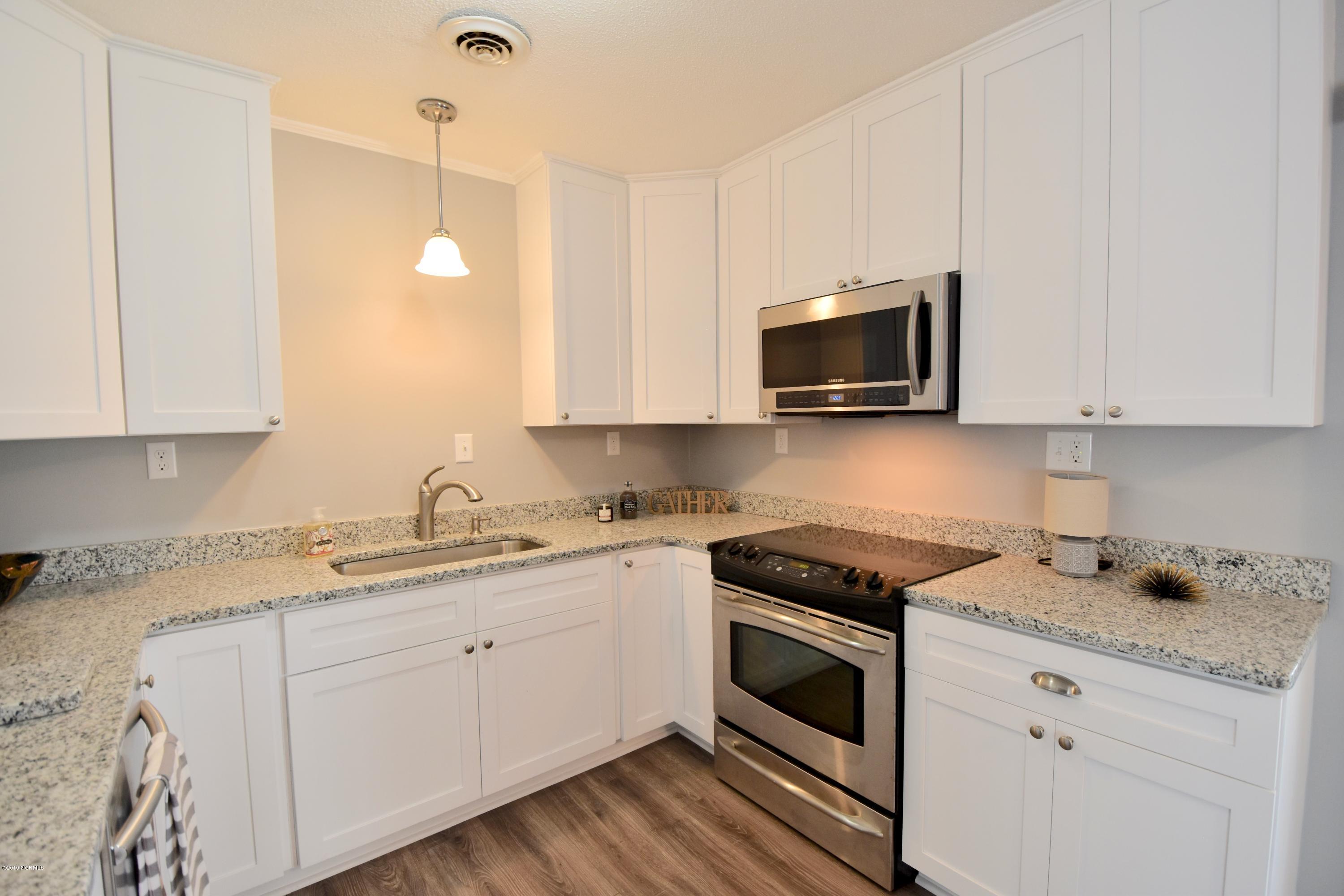 226 Brookview Road Wilmington, NC 28409 - Photo 19 of 86 DSC_0835