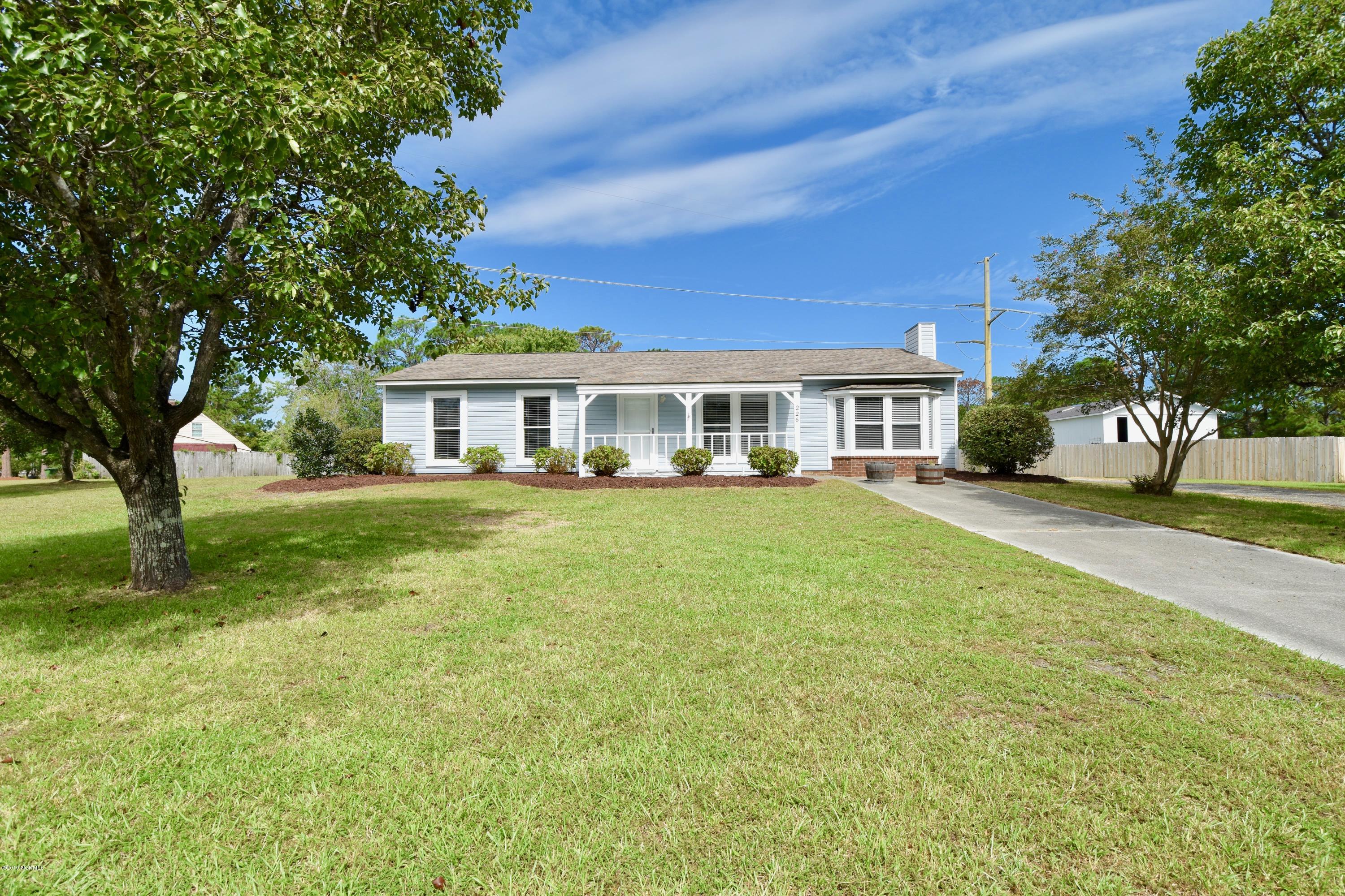 226 Brookview Road Wilmington, NC 28409 - Photo 4 of 86 DSC_0856