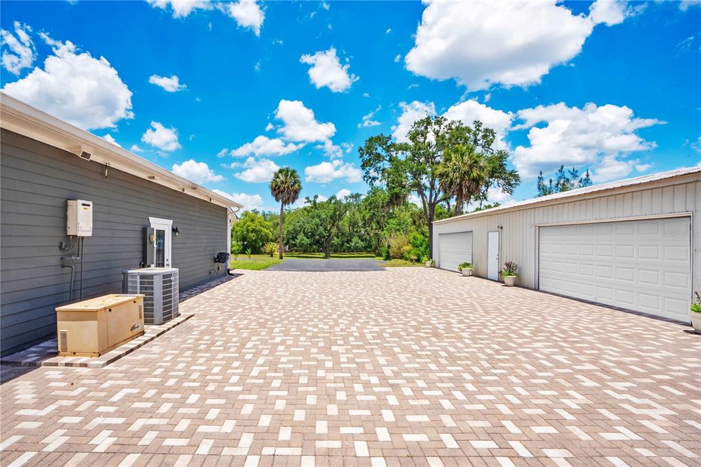 5785 Gilliam Road Orlando, FL 32818 - Photo 6 of 100