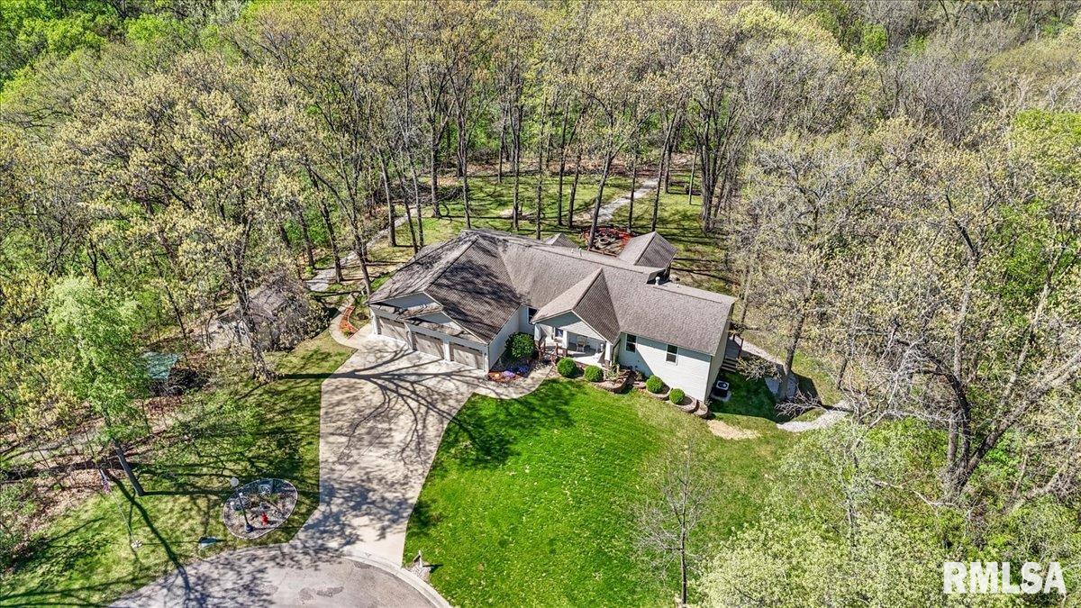 603 Loft Lane Athens, IL 62613 - Photo 63 of 68 Gallery Image 63