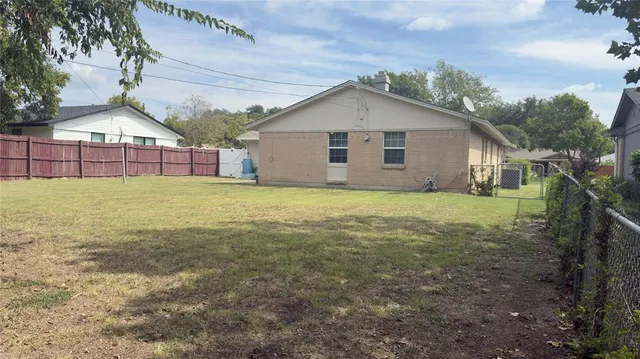 $2,450 | 1415 Wisteria Way, Richardson, TX 75080