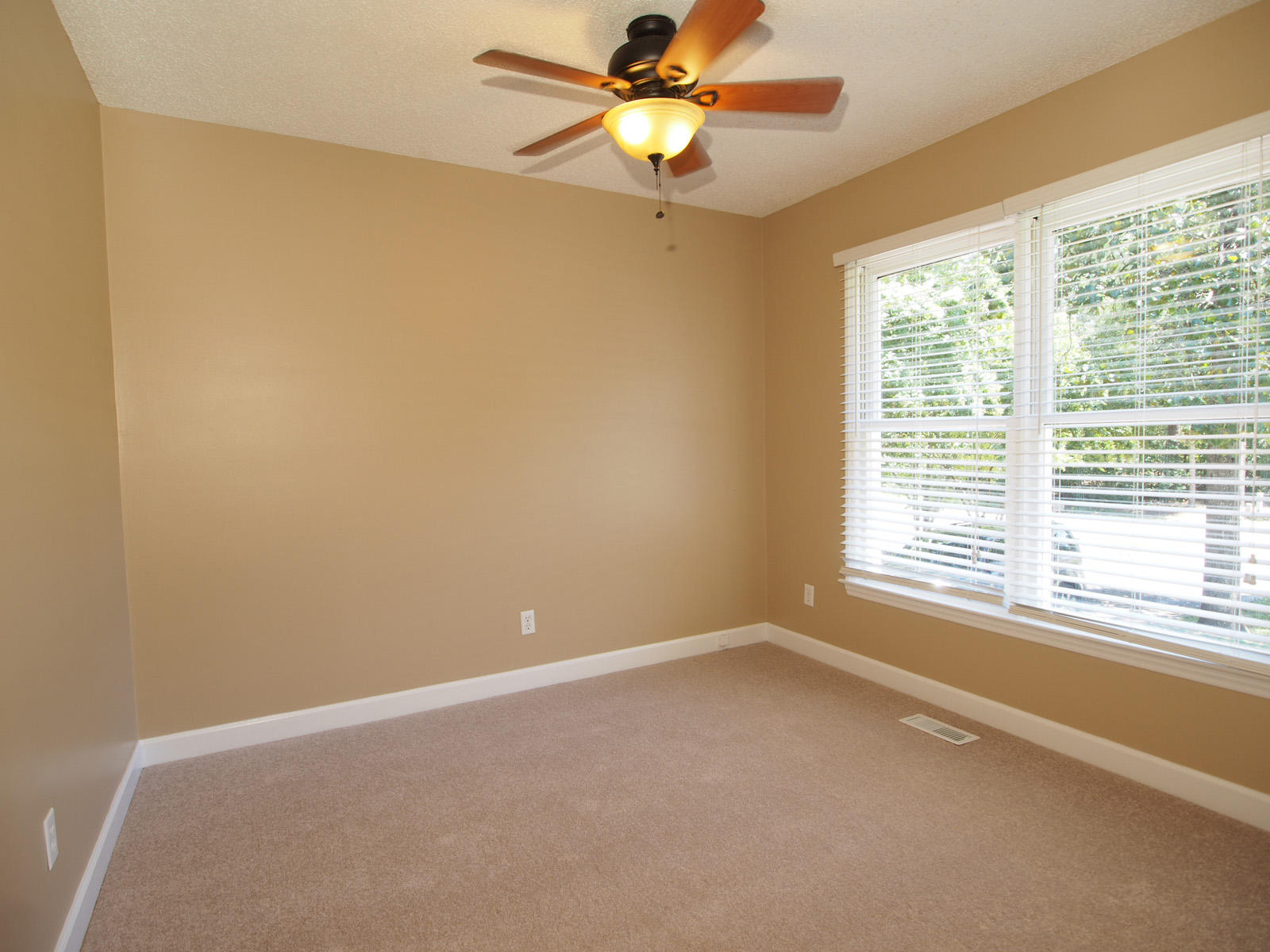 235 Spring Lake Drive Pinehurst, NC 28374 - Photo 12 of 21 xbed3
