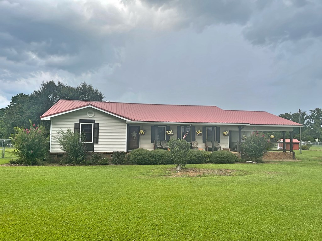 2241 Iris Road Dothan, AL 36301 - Photo 3 of 23