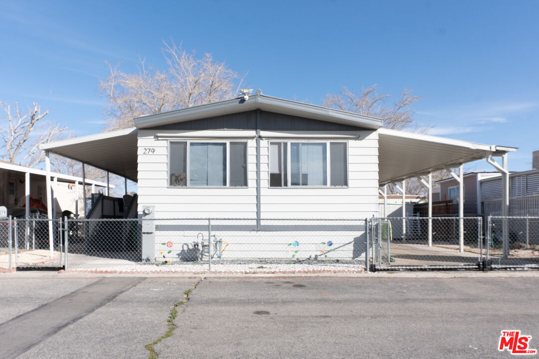 45800 Challenger Way, Unit 279 Lancaster, CA 93535 - Photo 2 of 24