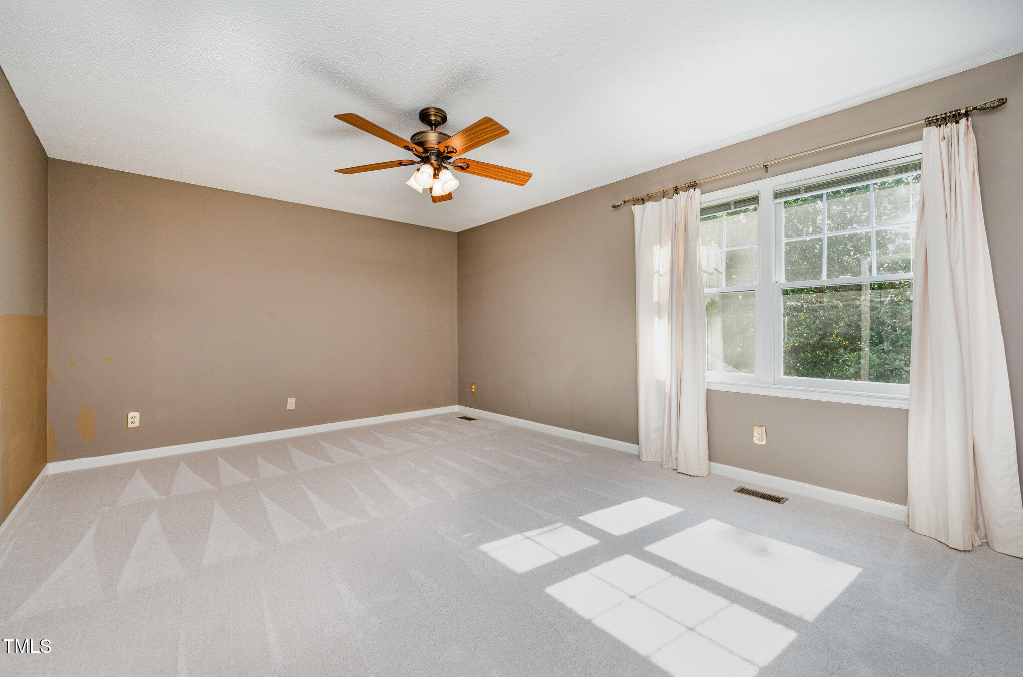 6922 Saxby Court Raleigh, NC 27613 - Photo 14 of 26 013_file_601