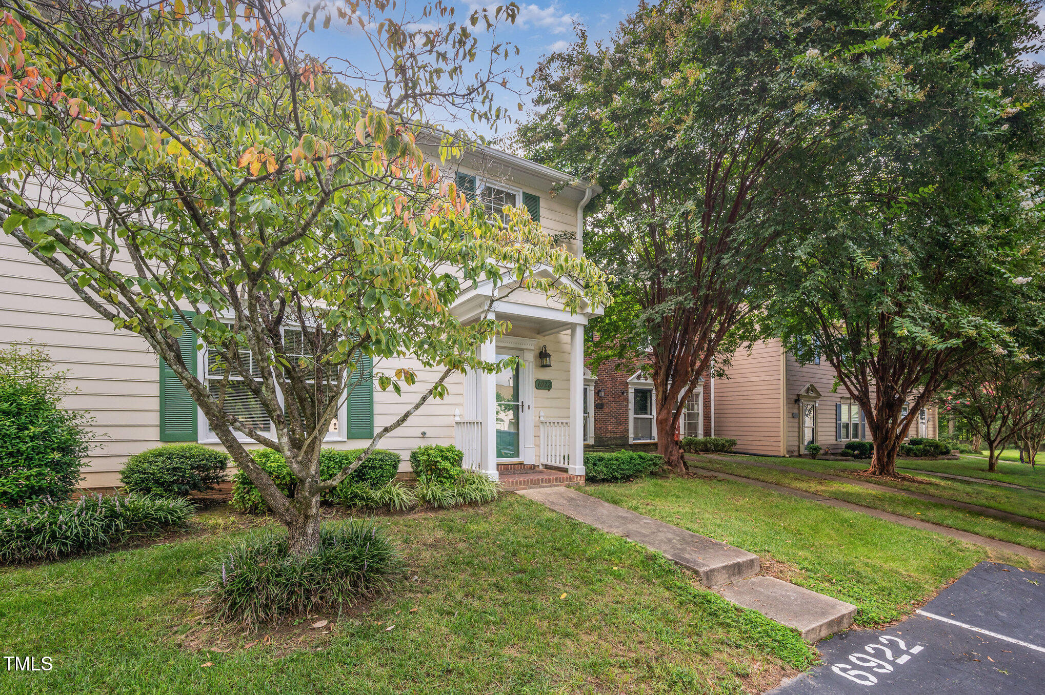 6922 Saxby Court Raleigh, NC 27613 - Photo 3 of 26 002_file_7