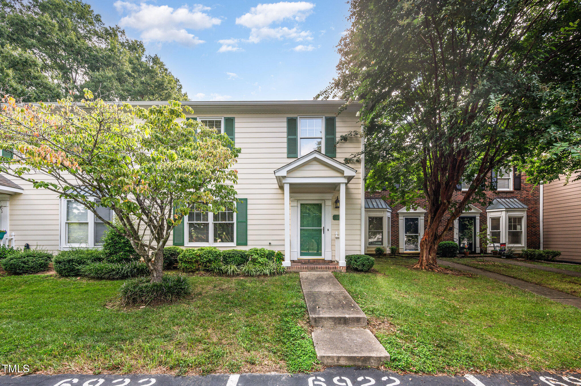 6922 Saxby Court Raleigh, NC 27613 - Photo 4 of 26 003_file_292